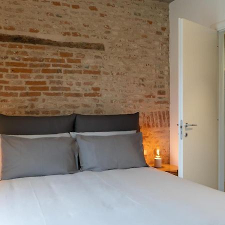 Centro Storico Recinto Dei Nobili 2-Private Parking Apartment Asti Luaran gambar