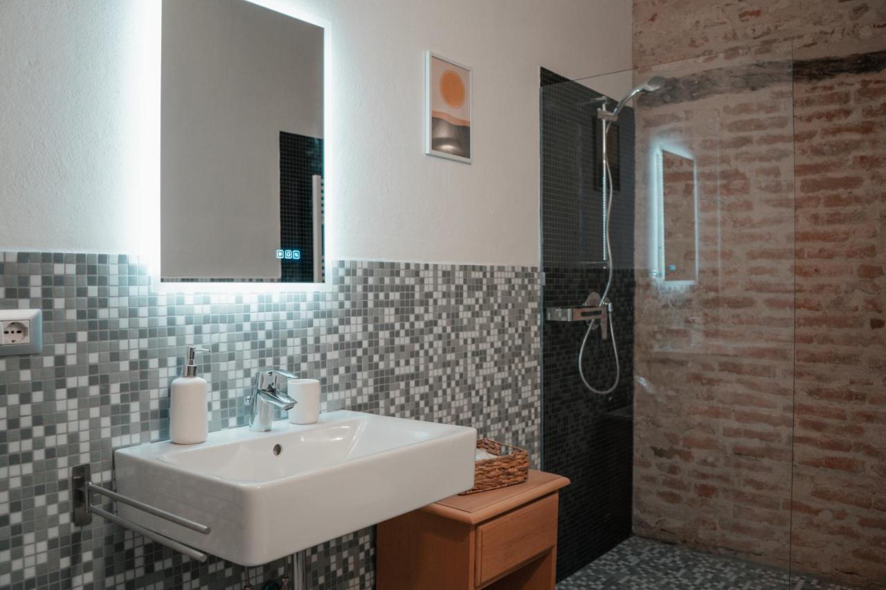 Centro Storico Recinto Dei Nobili 2-Private Parking Apartment Asti Luaran gambar
